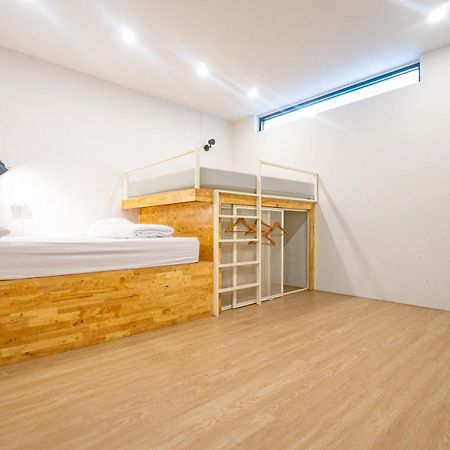 Paknap Hostel Nan Bagian luar foto