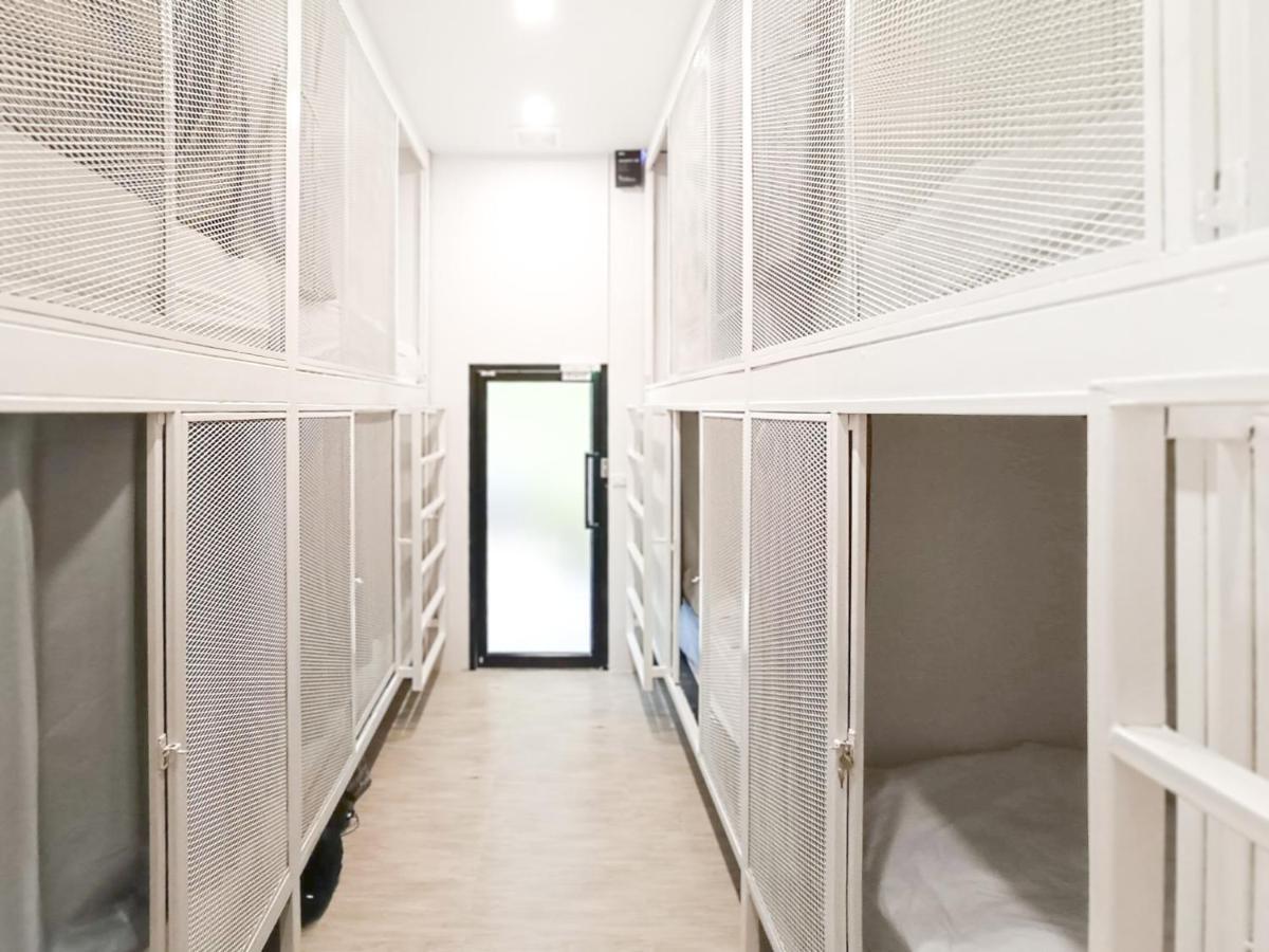 Paknap Hostel Nan Bagian luar foto